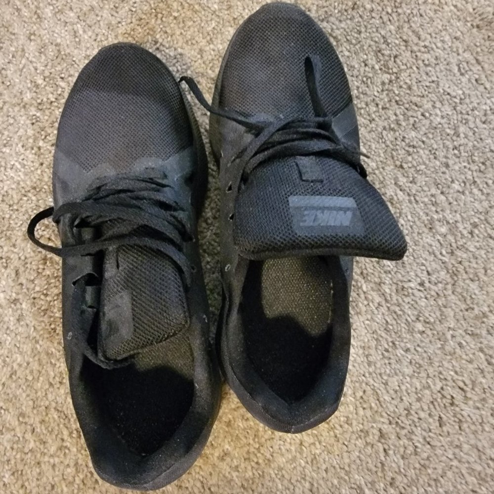 Nike black downshifting 8